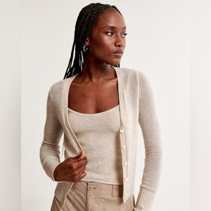 Abercrombie & Fitch Merino Wool-Blend Cardigan S